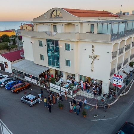Hotel Napoleon Torre Melissa Εξωτερικό φωτογραφία