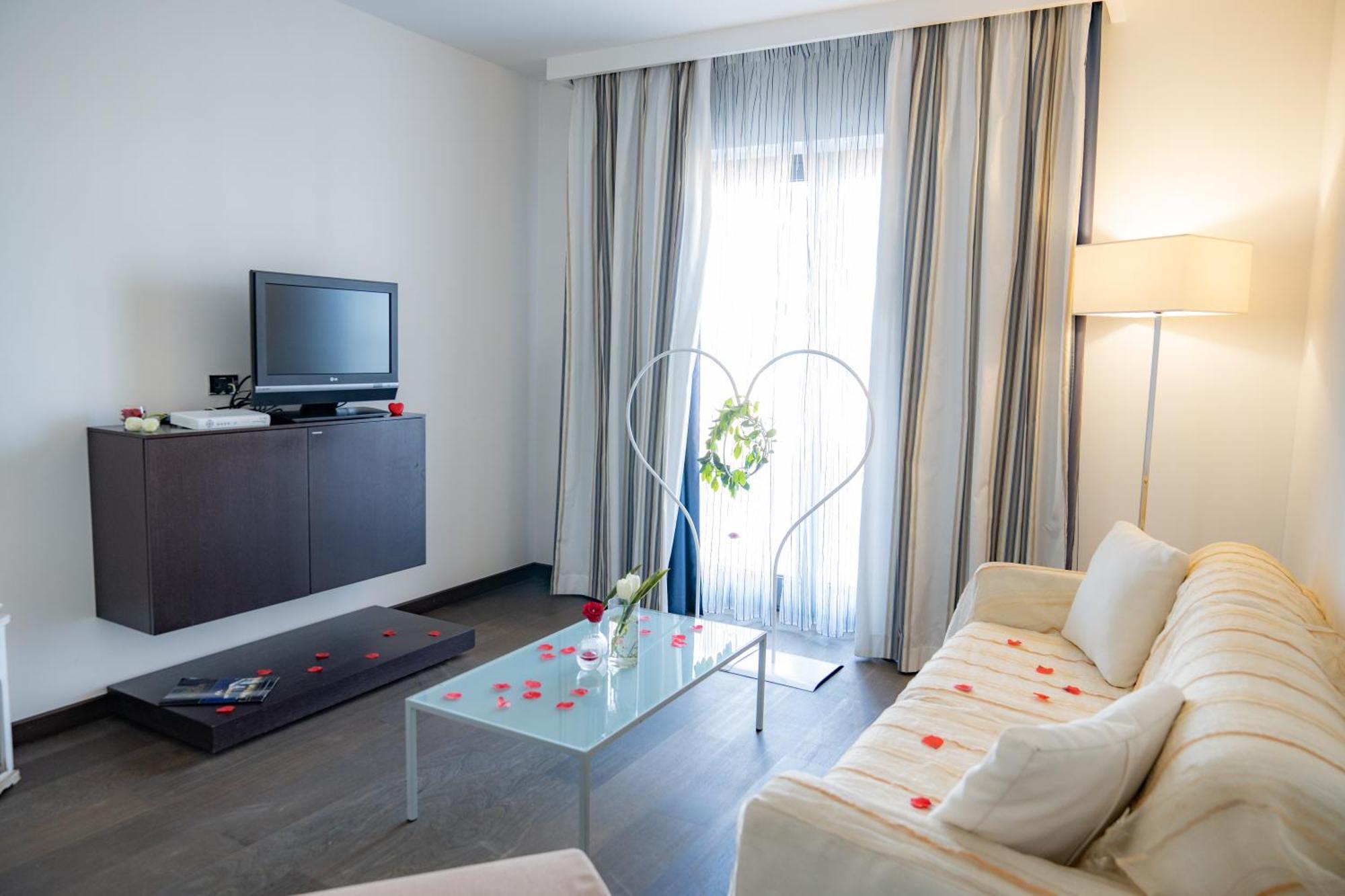 Hotel Napoleon Torre Melissa Εξωτερικό φωτογραφία