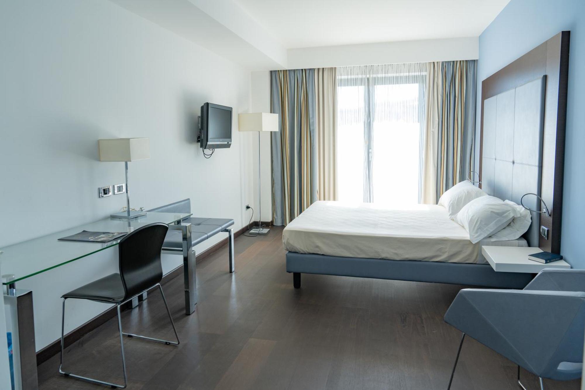 Hotel Napoleon Torre Melissa Εξωτερικό φωτογραφία