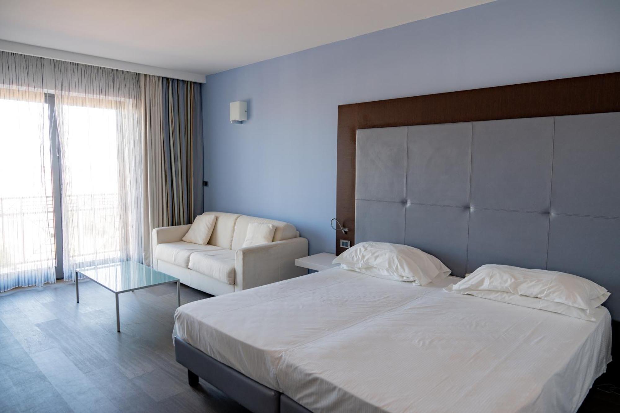 Hotel Napoleon Torre Melissa Εξωτερικό φωτογραφία