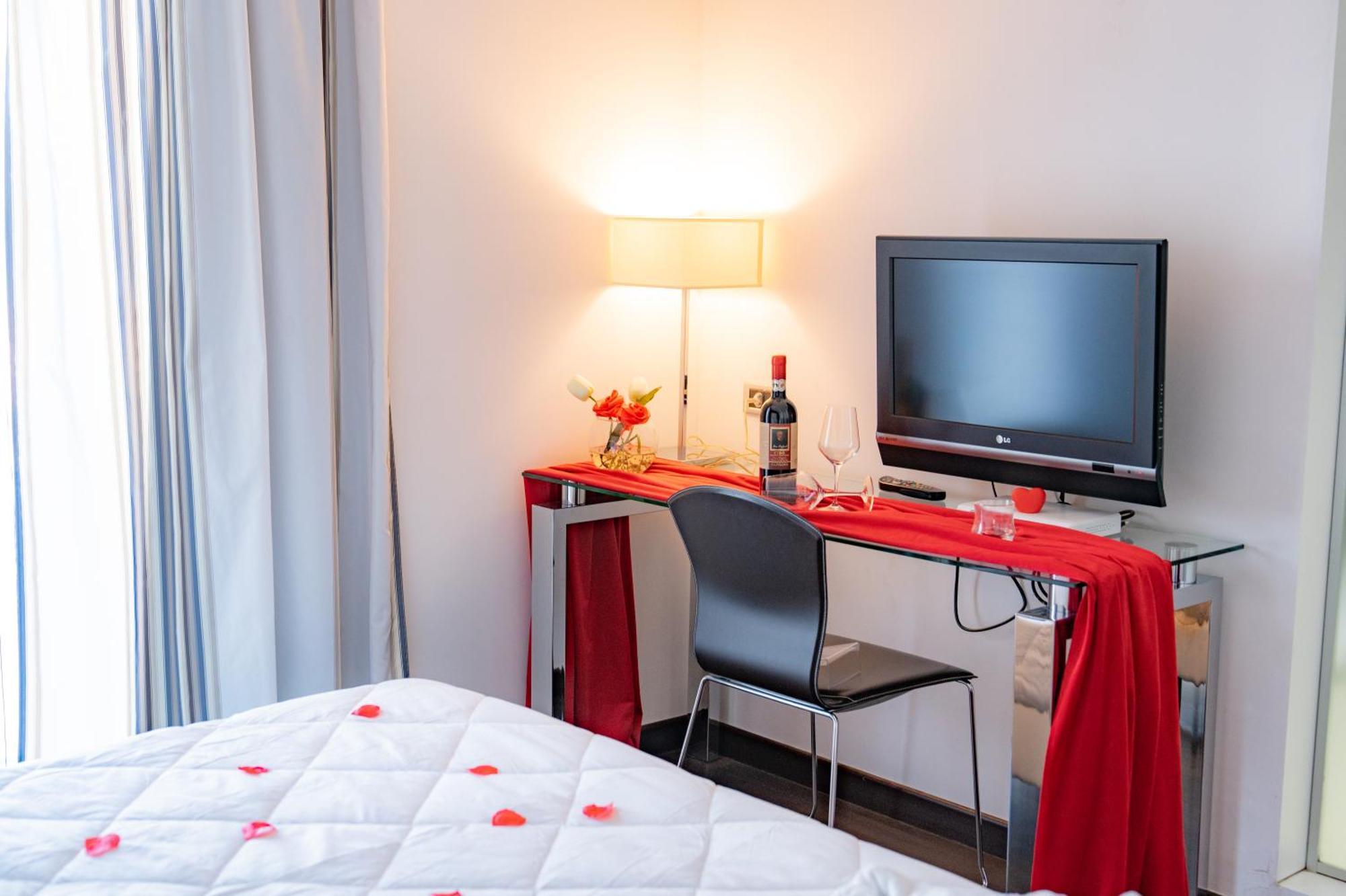 Hotel Napoleon Torre Melissa Εξωτερικό φωτογραφία