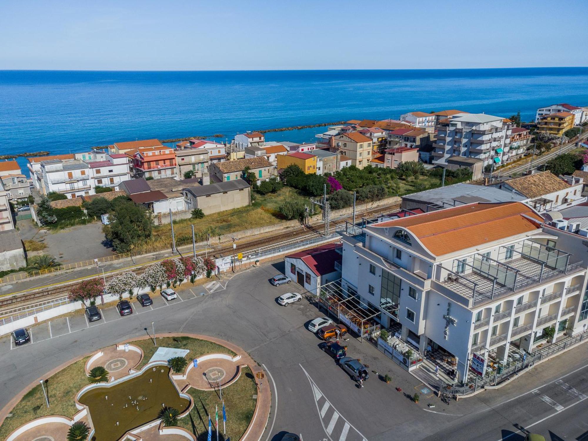 Hotel Napoleon Torre Melissa Εξωτερικό φωτογραφία