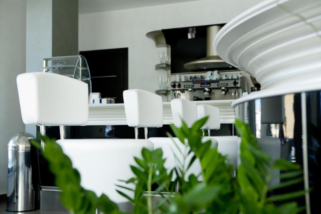 Hotel Napoleon Torre Melissa Εξωτερικό φωτογραφία