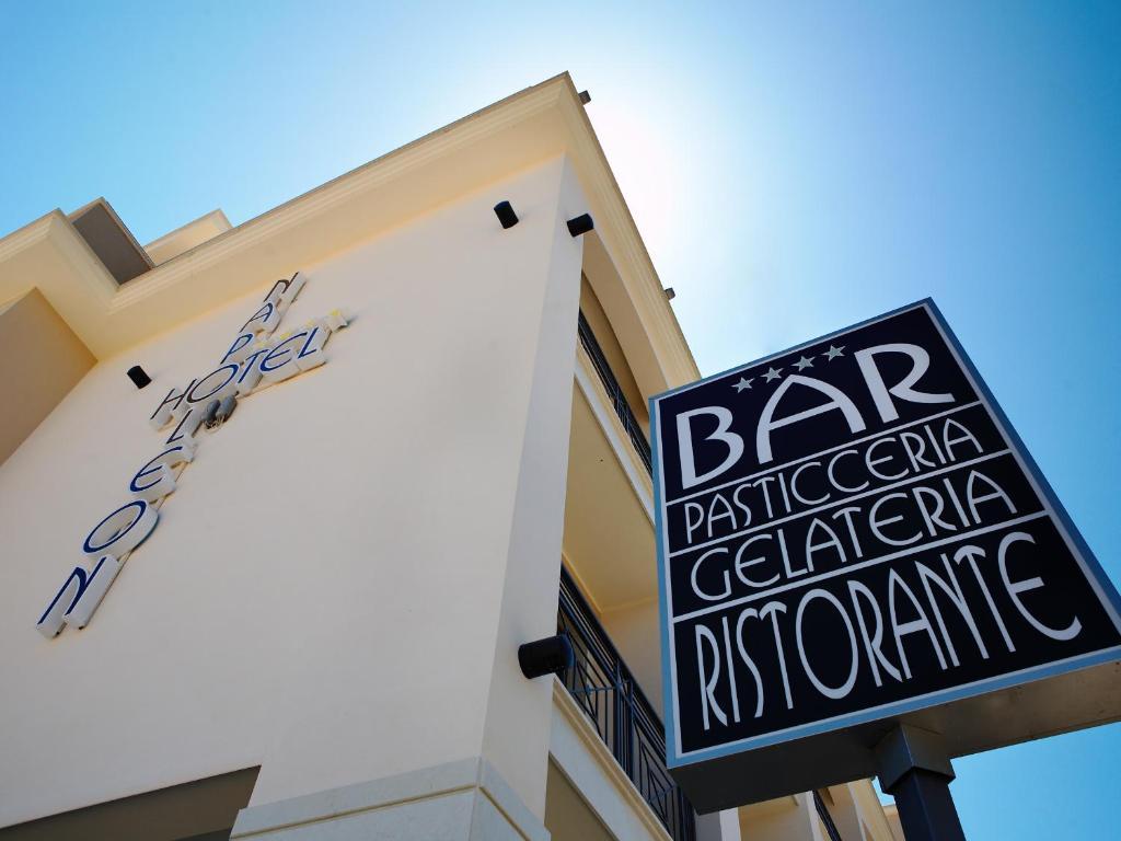 Hotel Napoleon Torre Melissa Εξωτερικό φωτογραφία